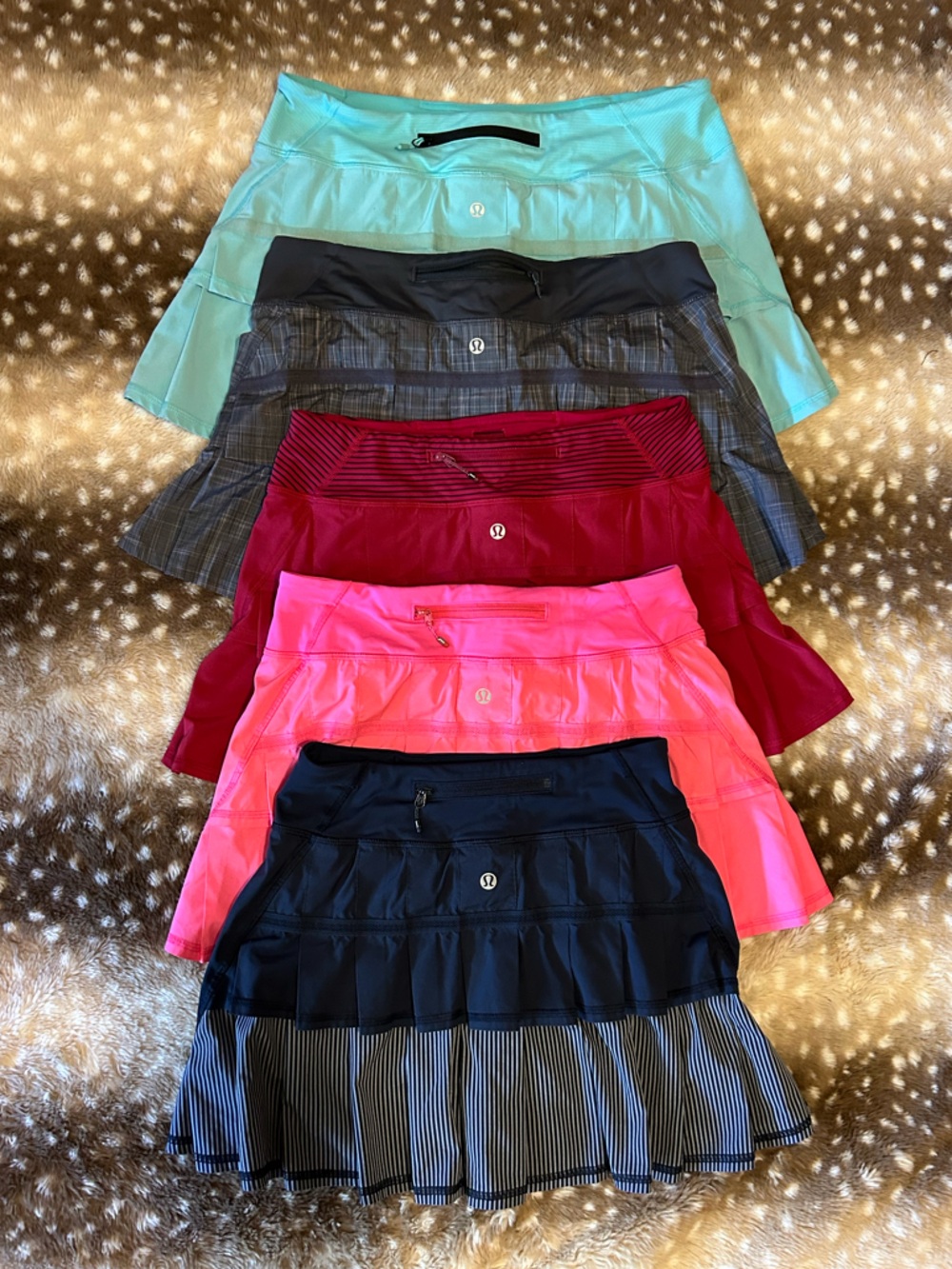 “Vintage” Lululemon Hot Pink Run Pace Setter tennis skirt size 4 - Picture 2 of 9